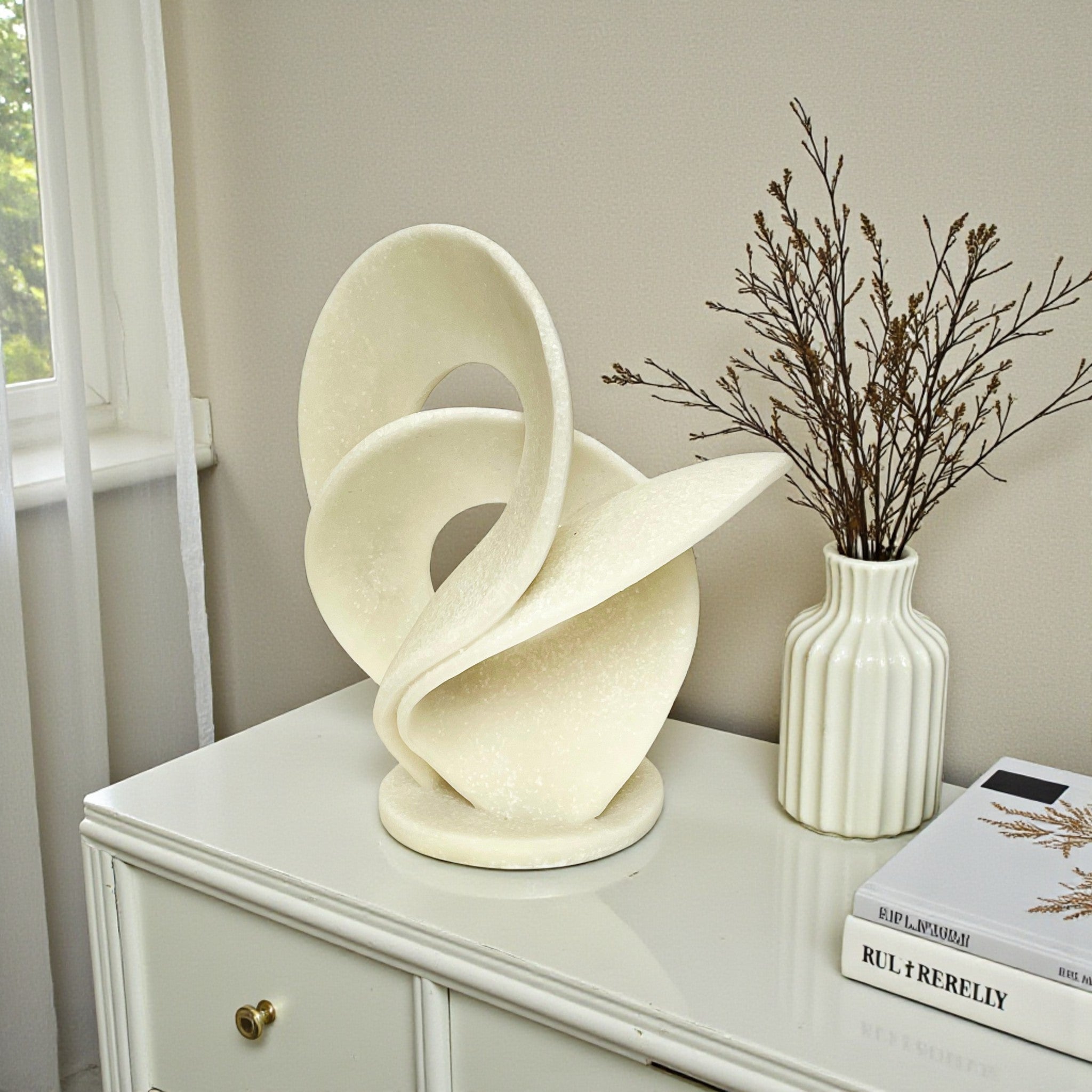 Royal Marble Showpiece