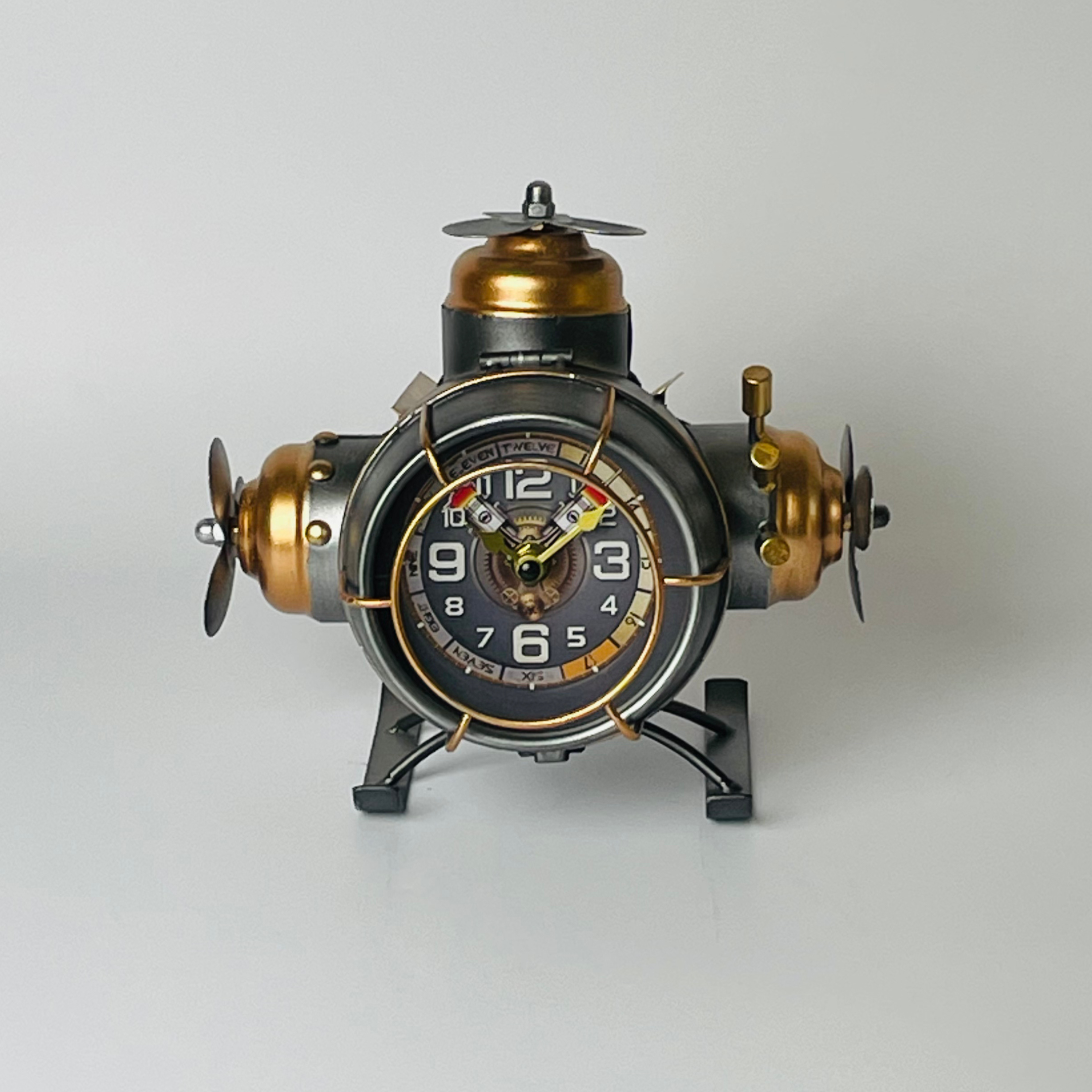 Vintage Luxe Table Clock