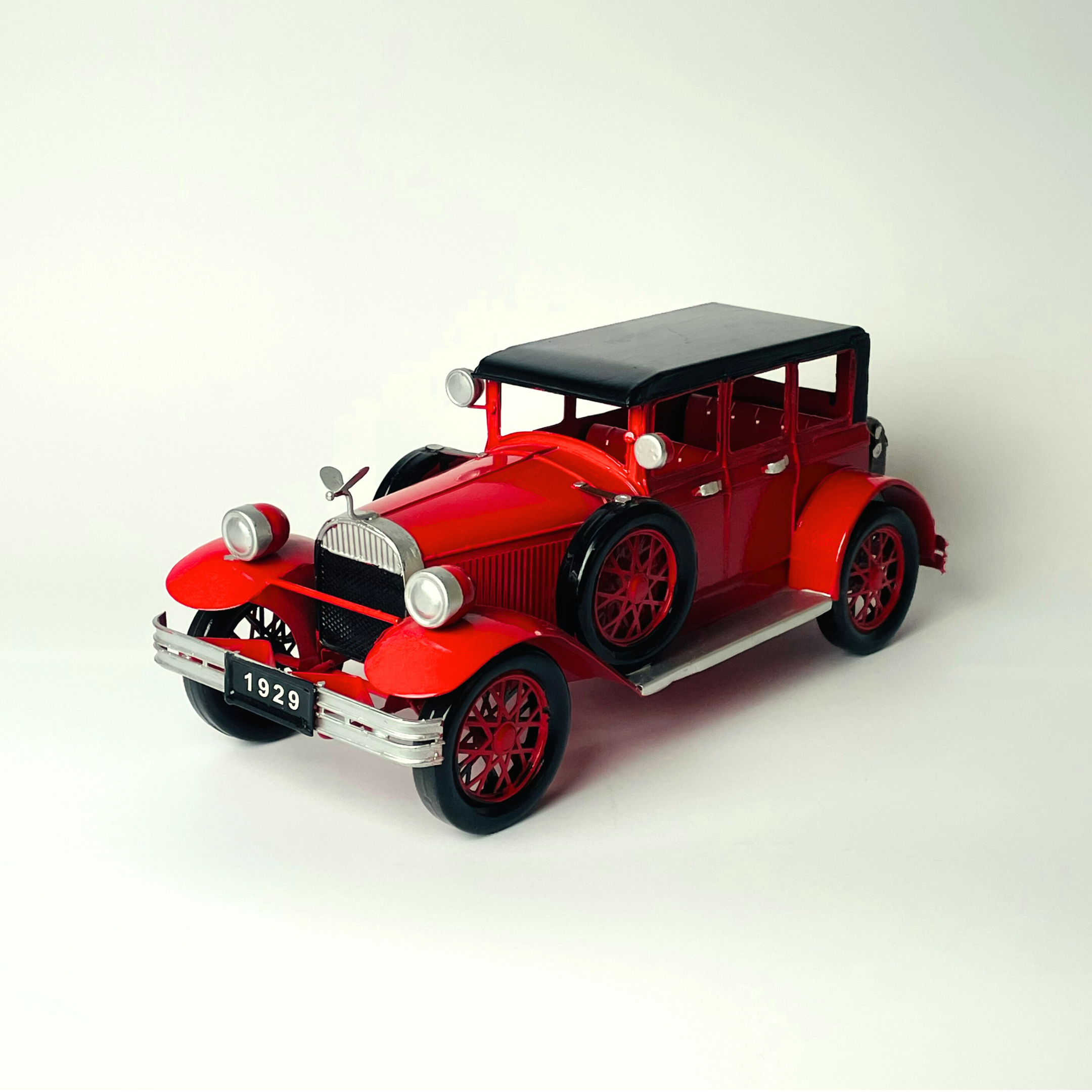 Royal Charm Car Showpiece