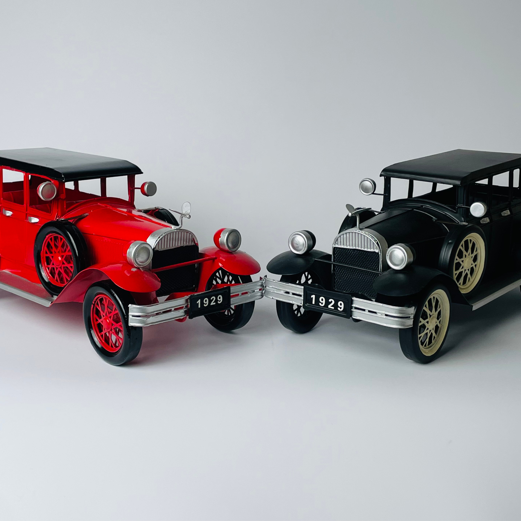 Royal Charm Car Showpiece