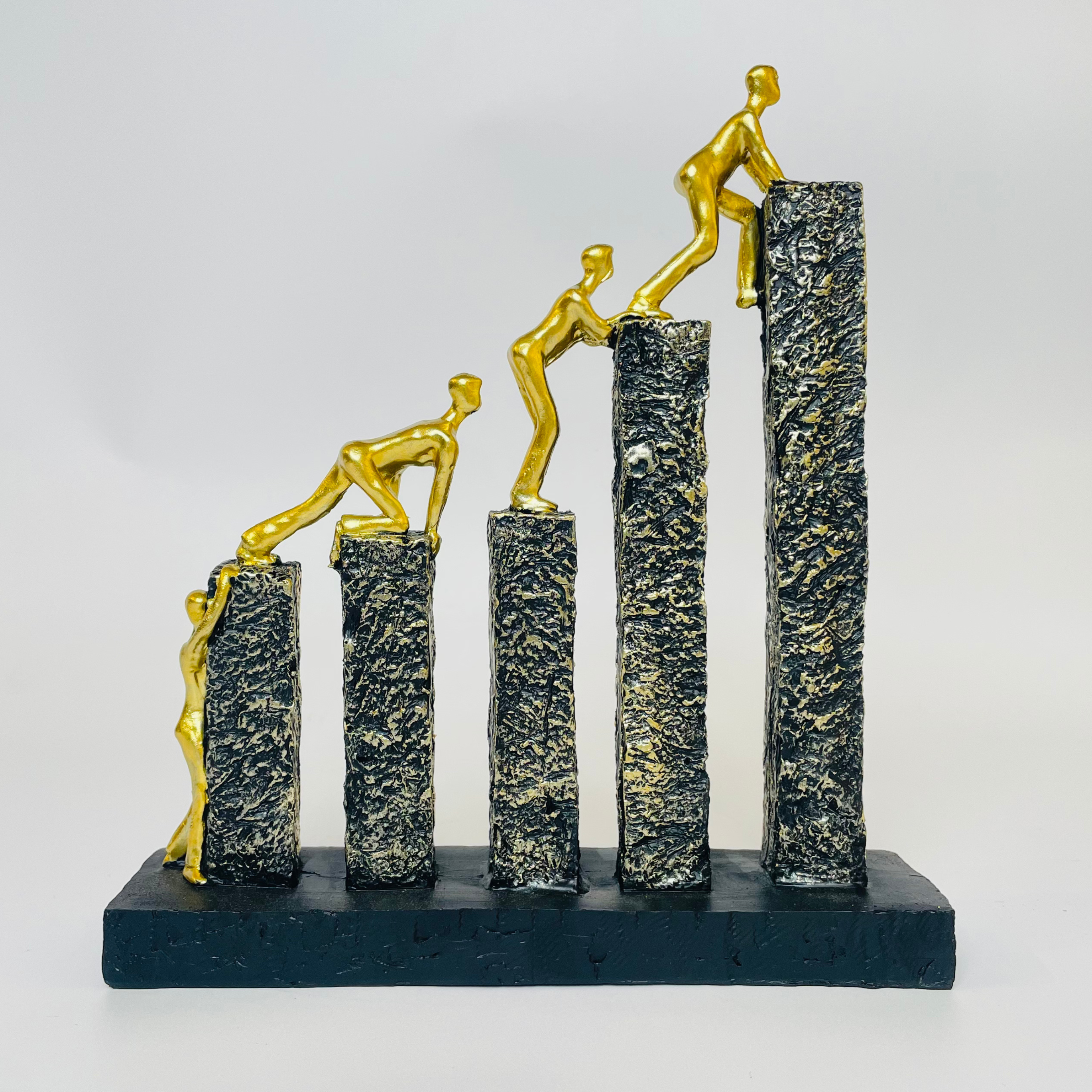 Abstract Climbing Figures Sculpture – Teamwork & Success Art Décor