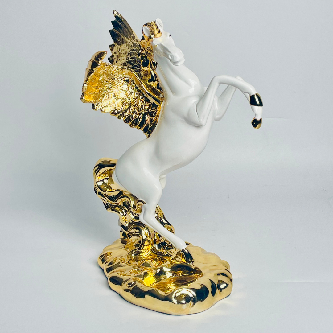 Elegant Horse Modern Decorative Showpiece
