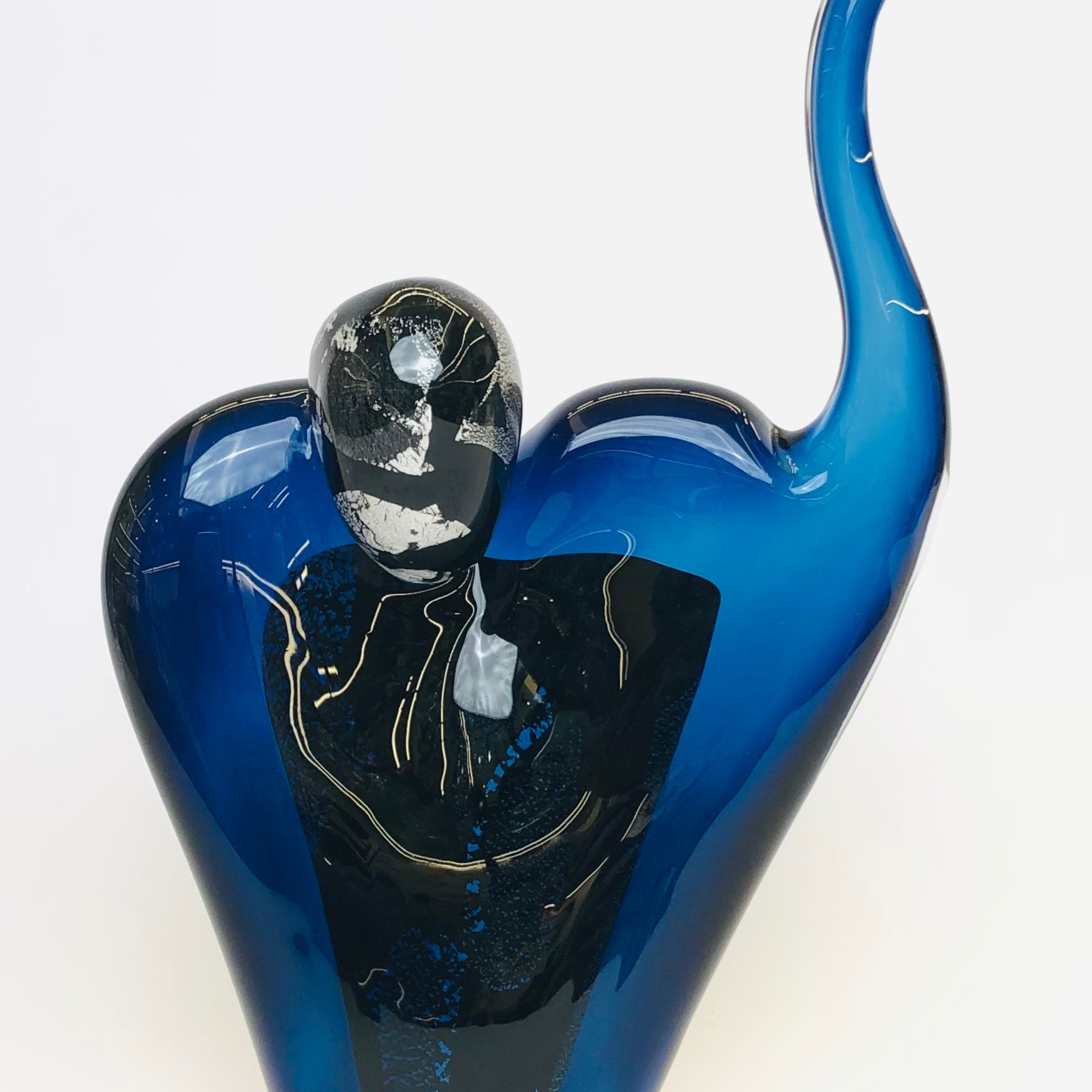 Blue & Black Abstract Crystal Glass Sculpture – Modern Decorative Art Accent