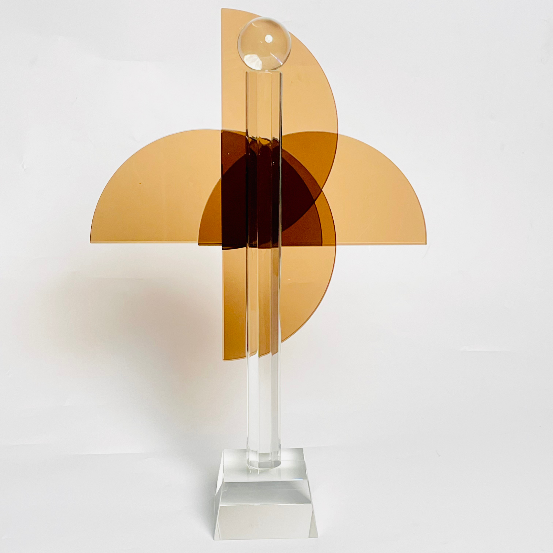 Cutted Circle Crystal Showpiece