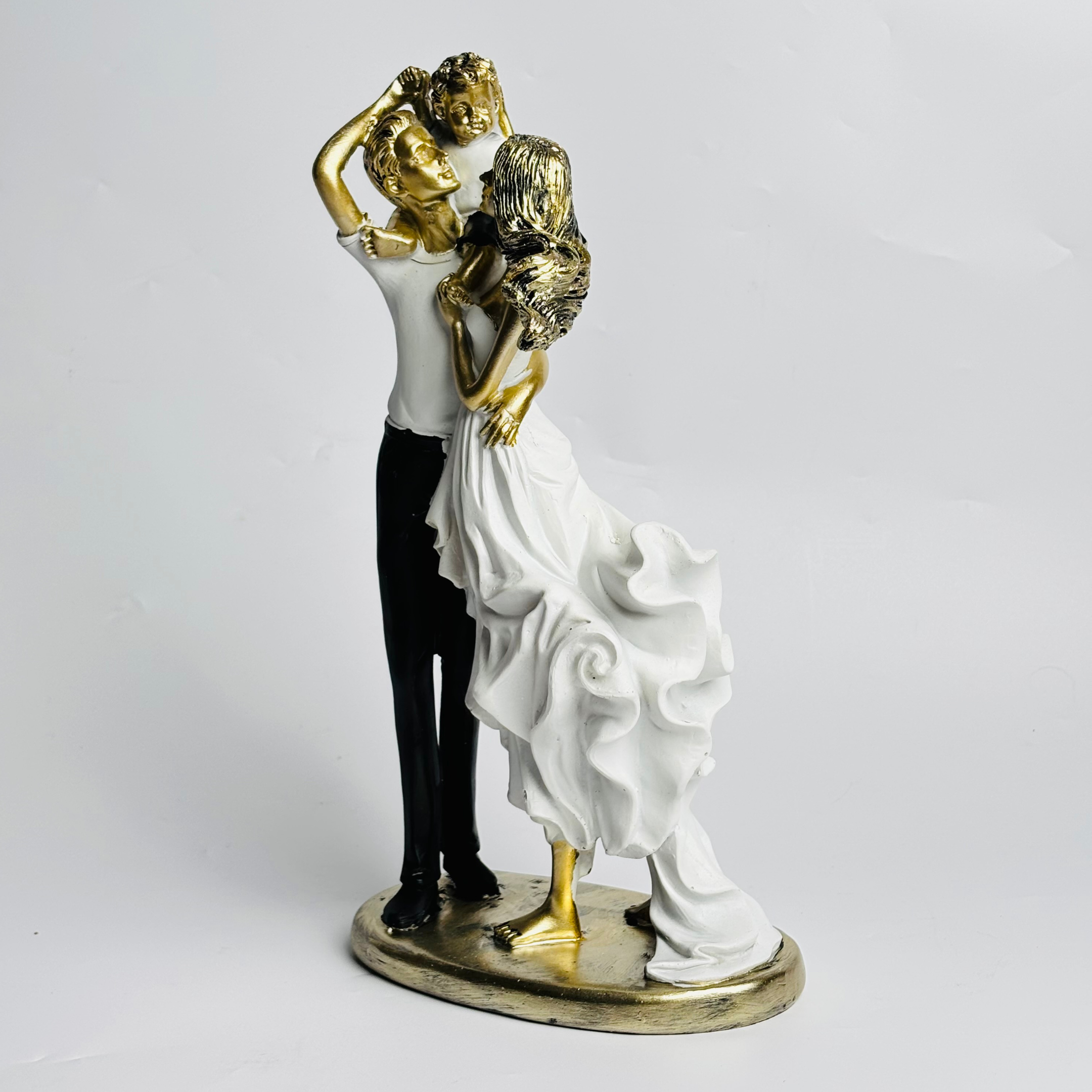 Couple Elegance Decor Showpiece