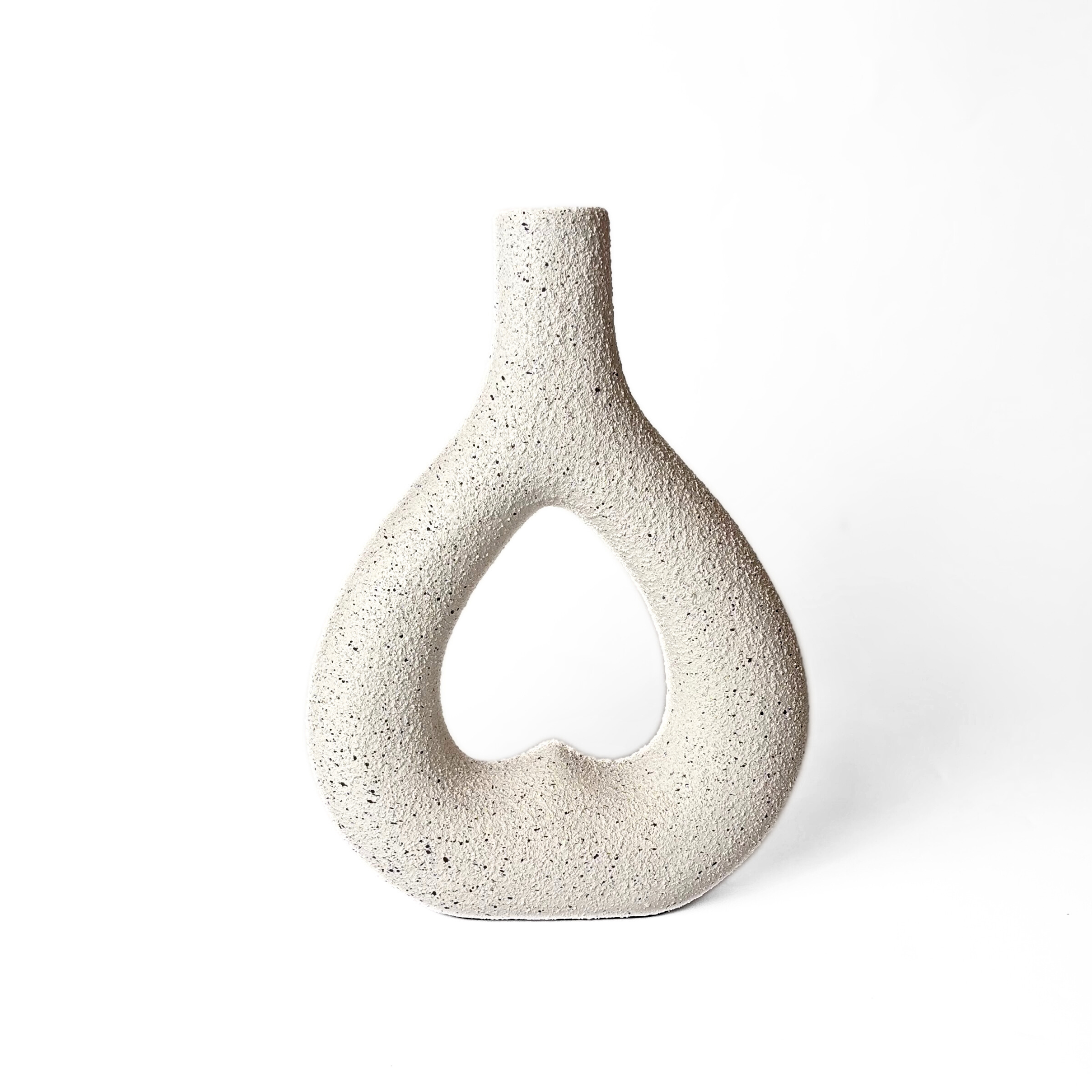 Beautiful Heart Design Vase