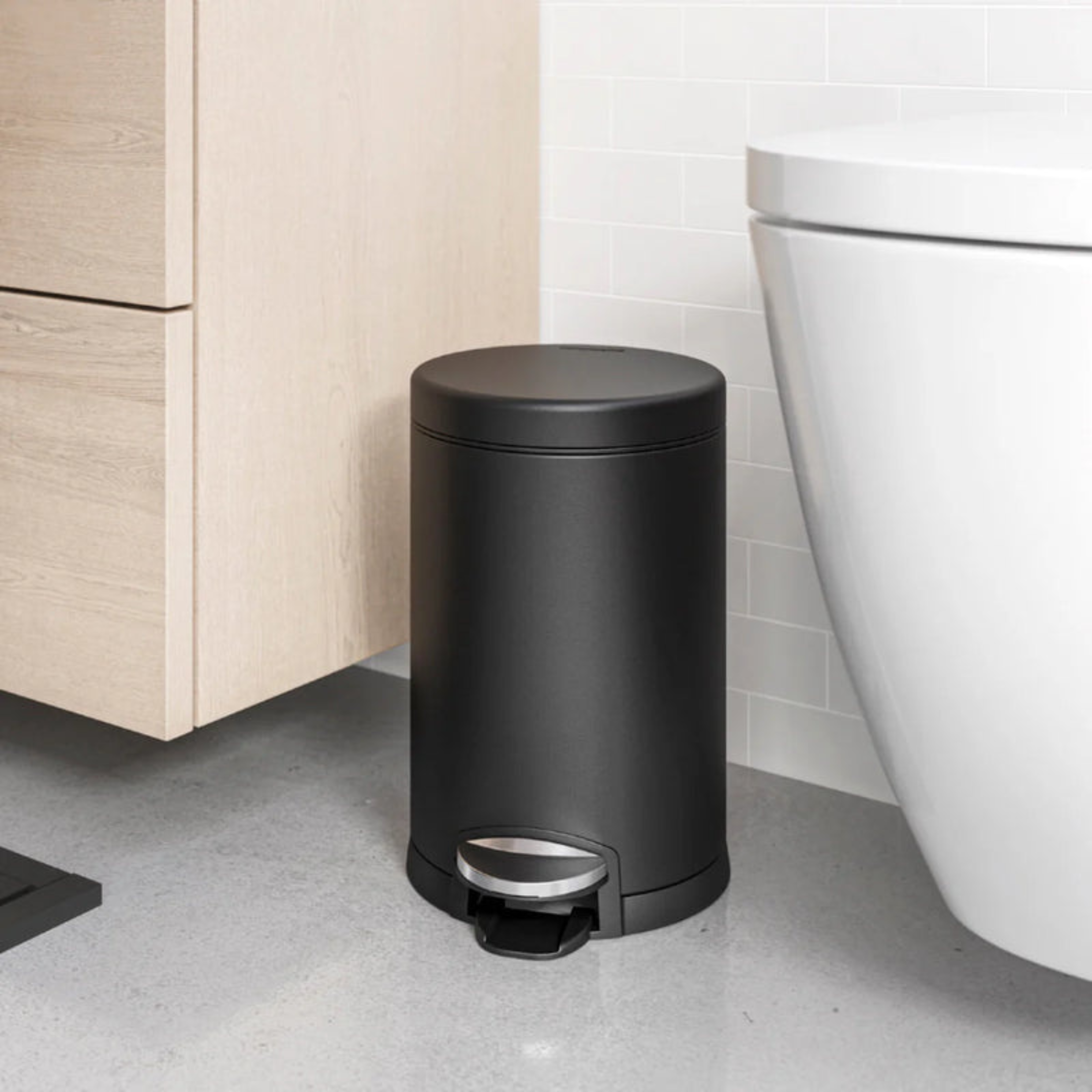 Modern Matte Black Pedal Bin – Compact Waste Solution