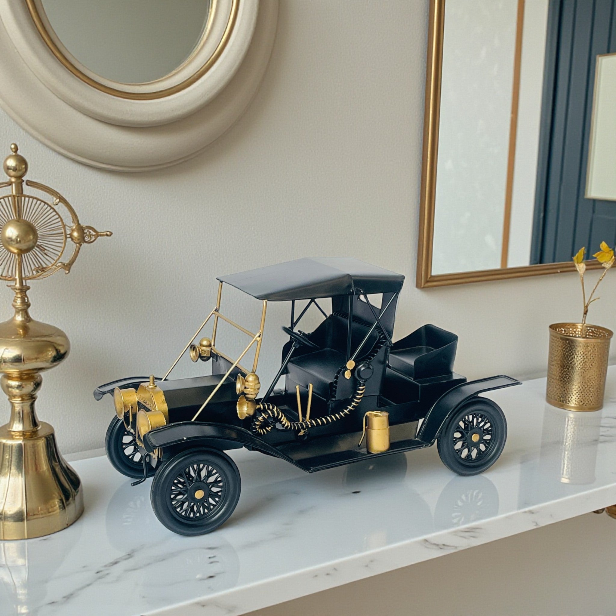 Vintage Elegance Car Showpiece