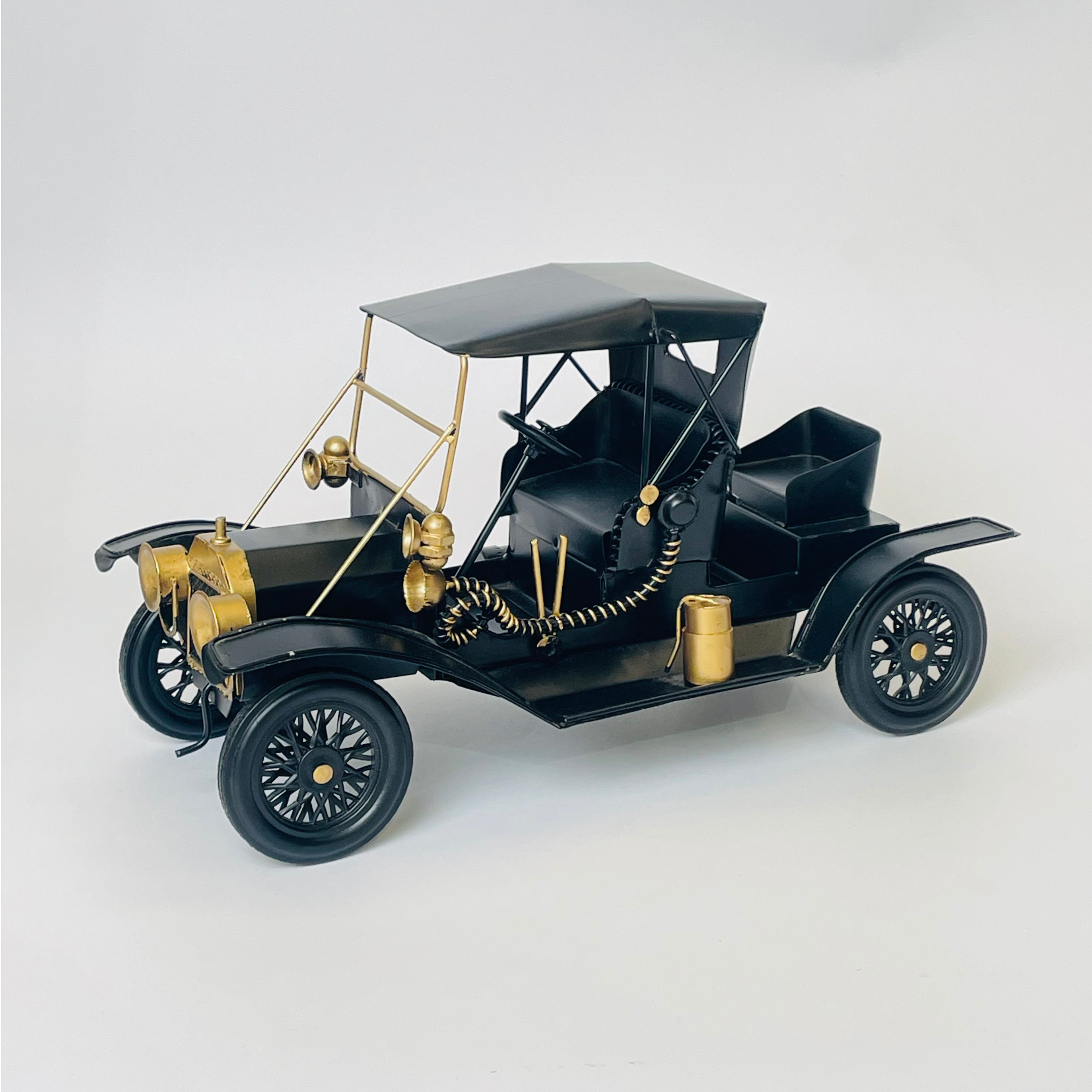 Vintage Elegance Car Showpiece