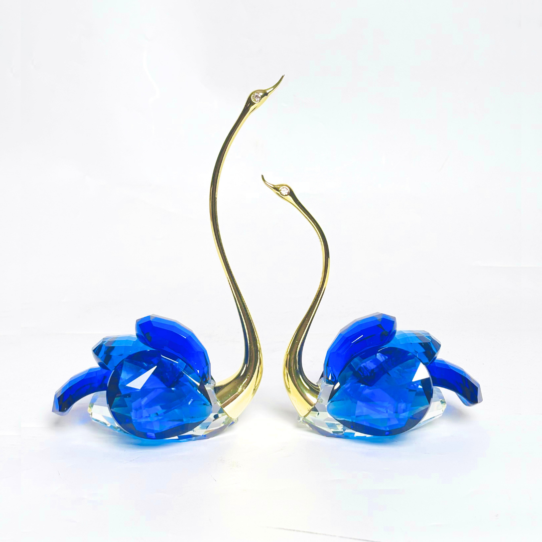 Classic Swan 2Pc Set Showpiece