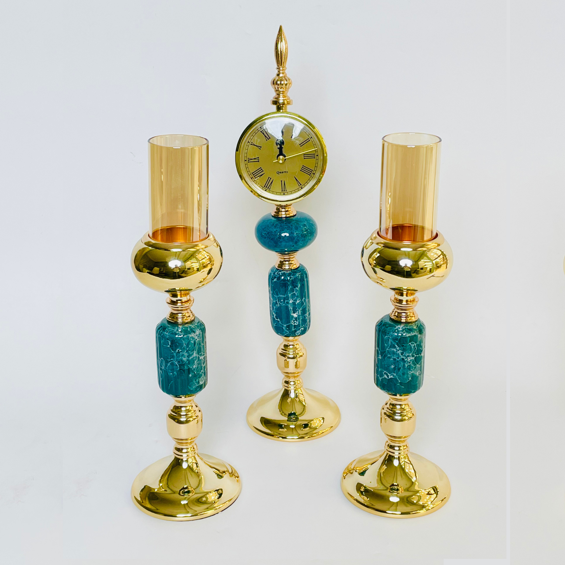 Opulent Crystal Shine Candle Holder With Clock - 3Pcs Set