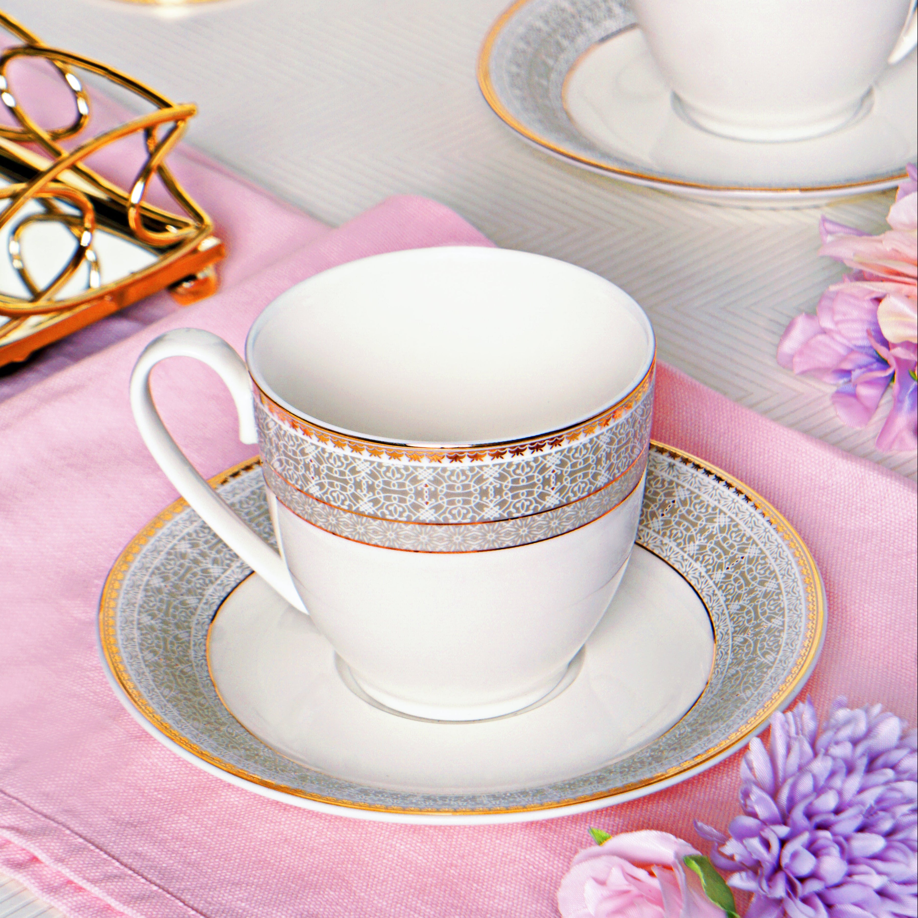 Pearl Royal Gold 12pc Tea Set