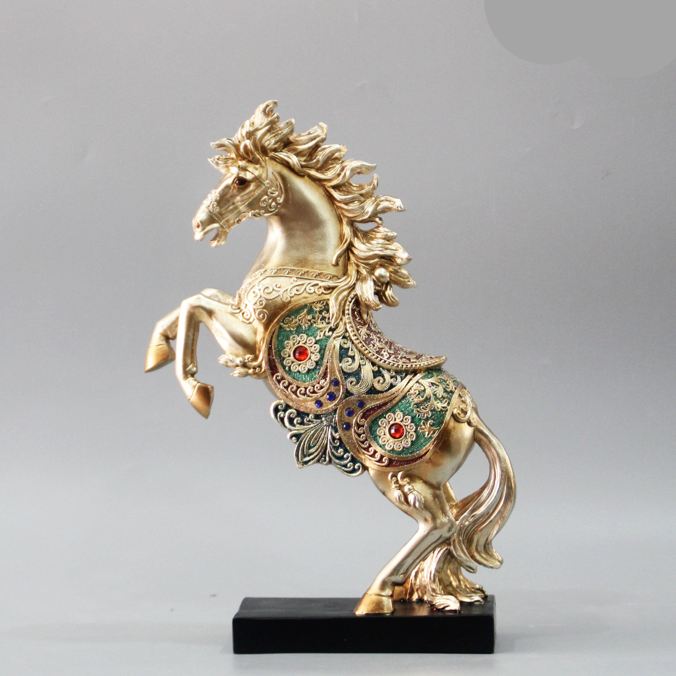 Imaar Icons — Horse Showpiece