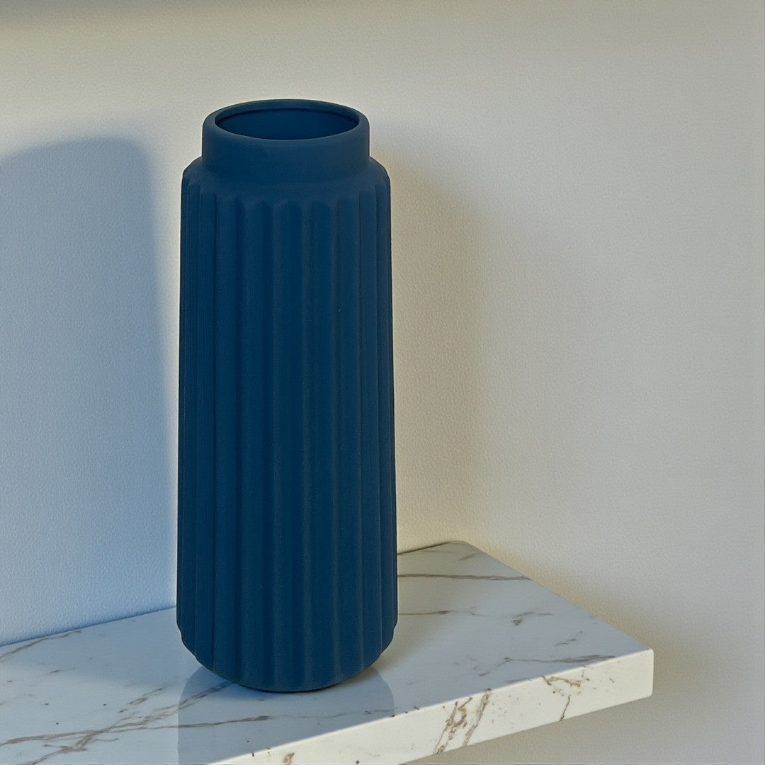 Signature Home Collection Vase