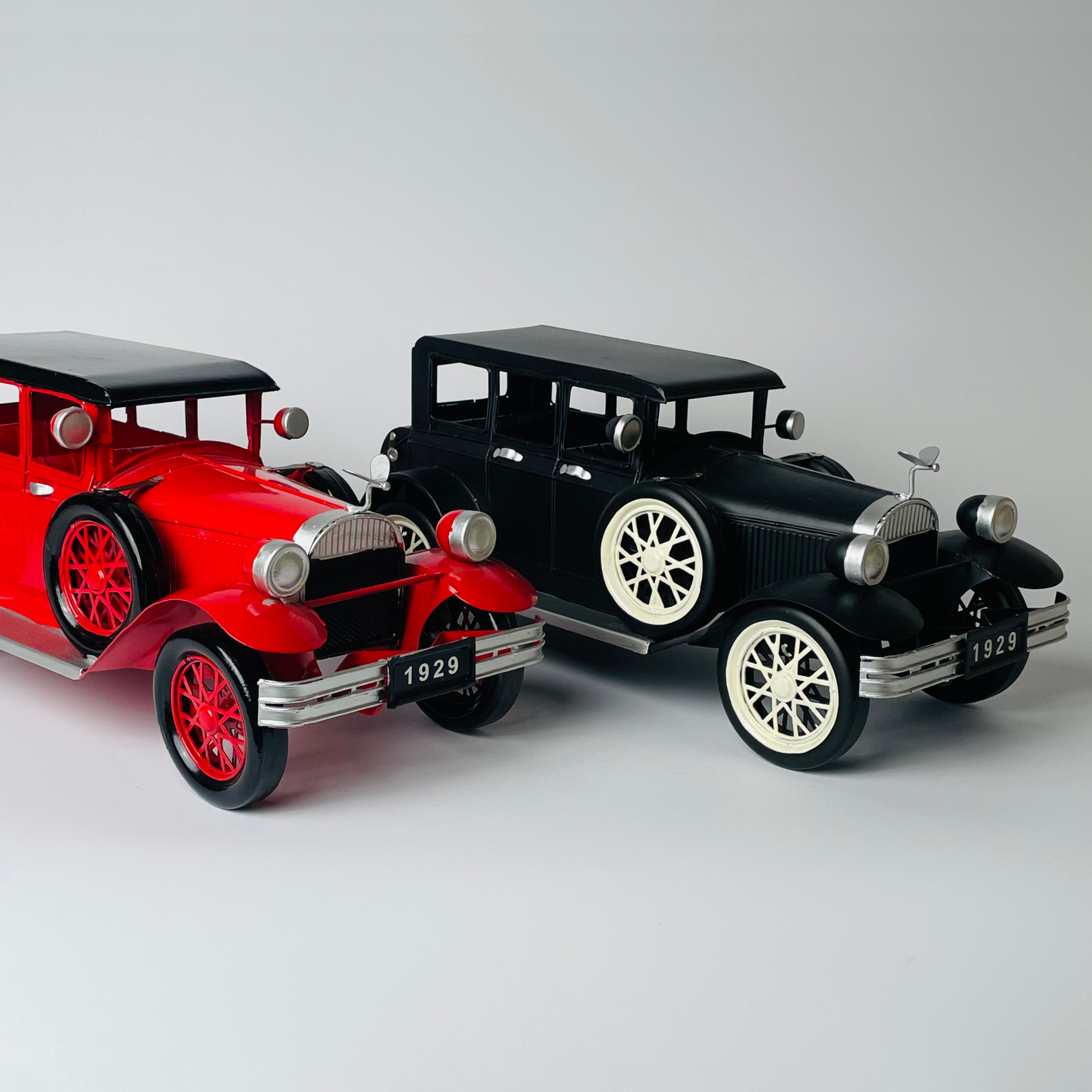 Royal Charm Car Showpiece