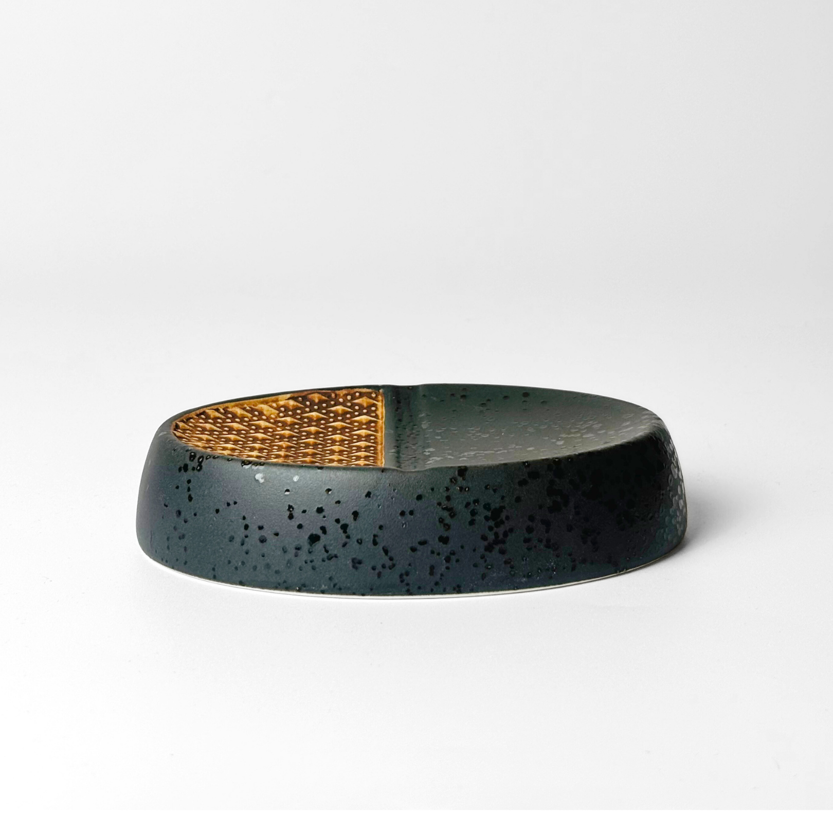 Grand Elegance Soap Dispenser Set Of 4