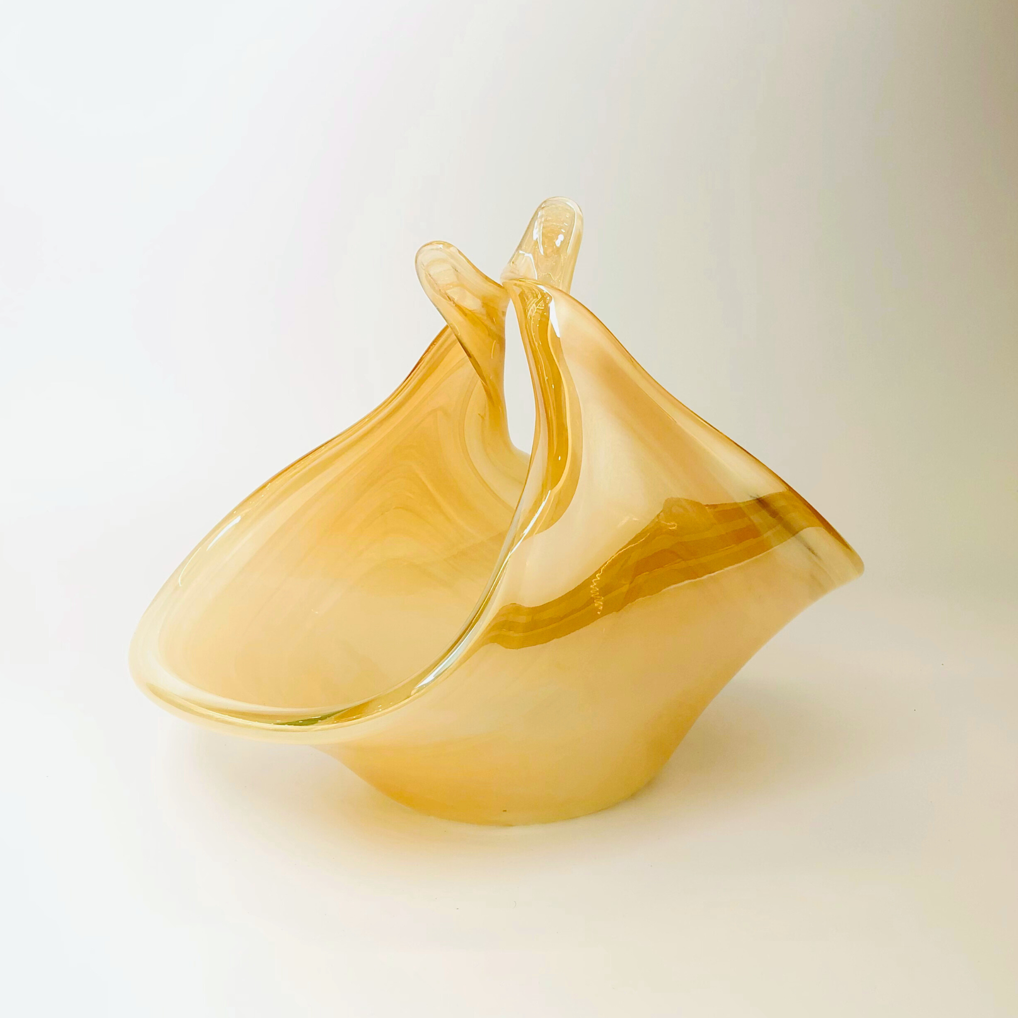 Tuscan Radiance – Italian Crafted Amber Glass Vase