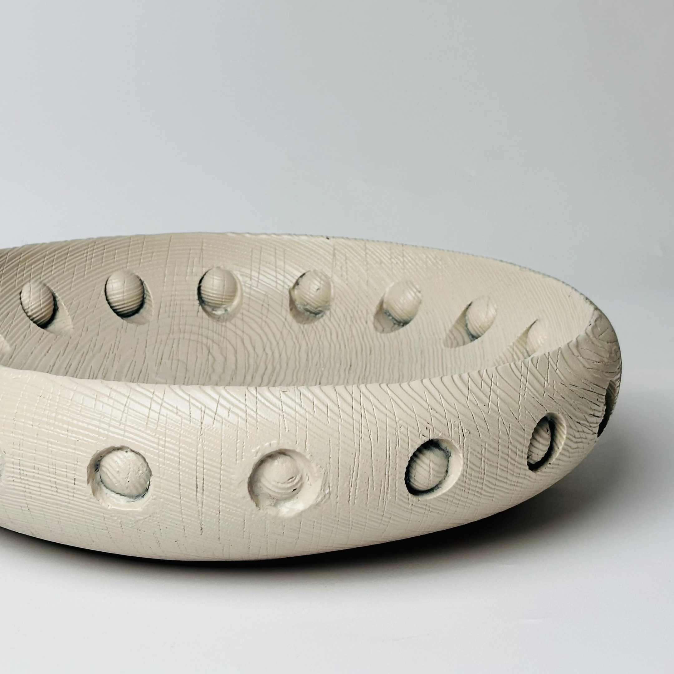 Royal Round Resin Bowl