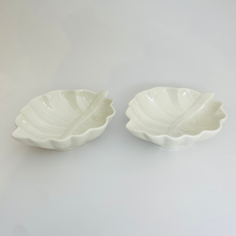 Serene Leaf – White Ceramic Multi-Purpose Bowl