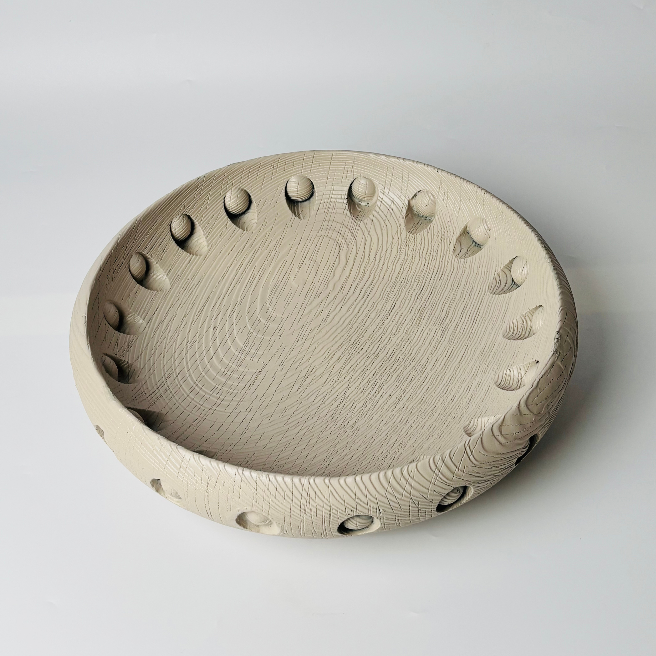 Royal Round Resin Bowl