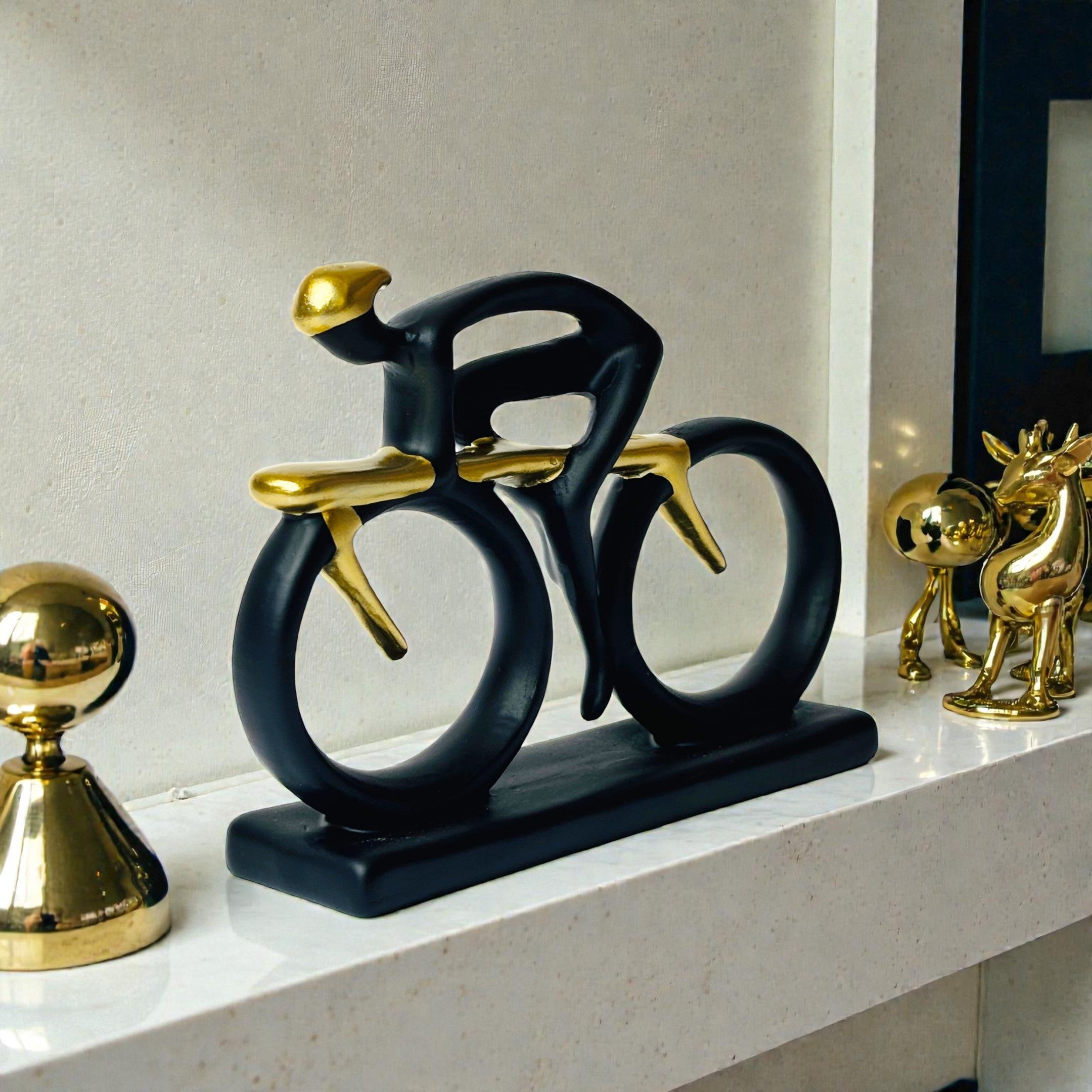 Cyclist Showpiece
