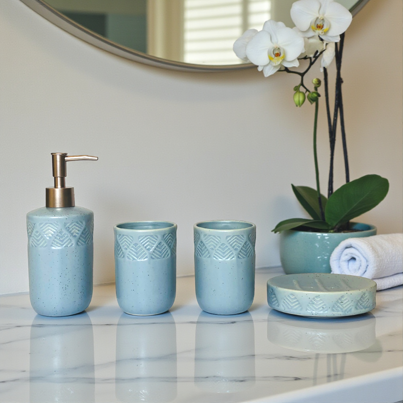 Modern Bathroom Dispenser Set