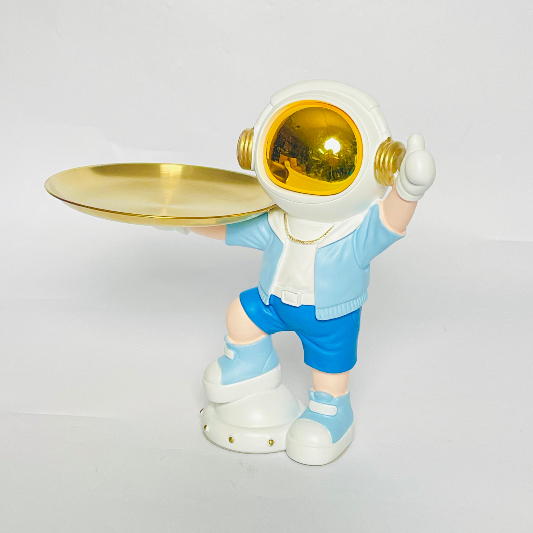 Elegant Astronaut Showpiece