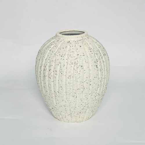 Refined Beauty Table Vase