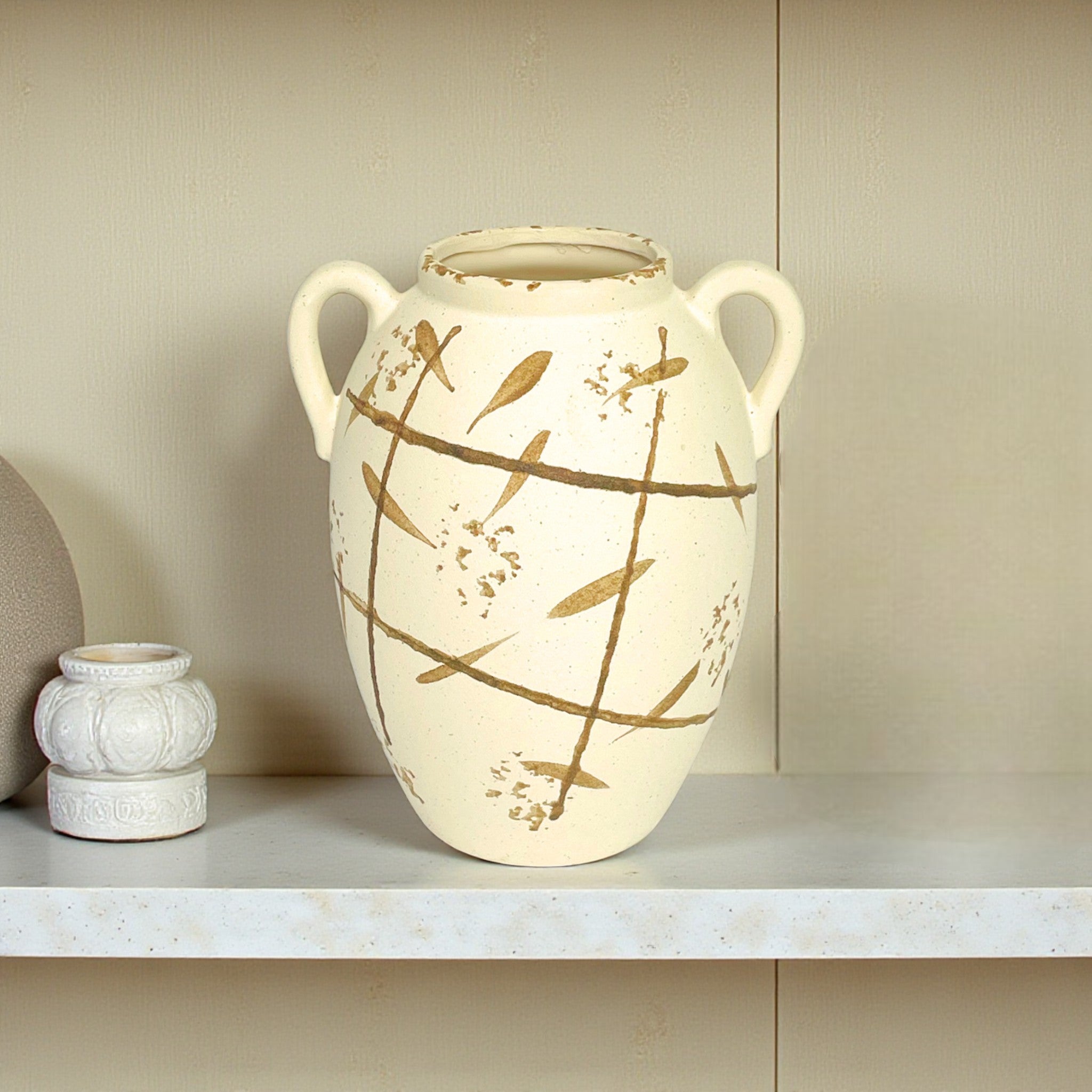 Opulent Touch Luxurious Vase