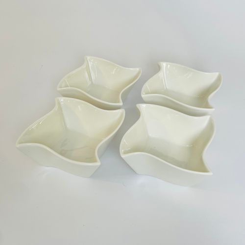 Modern White Wave-Edge Bowl with Spoon – Set of 8