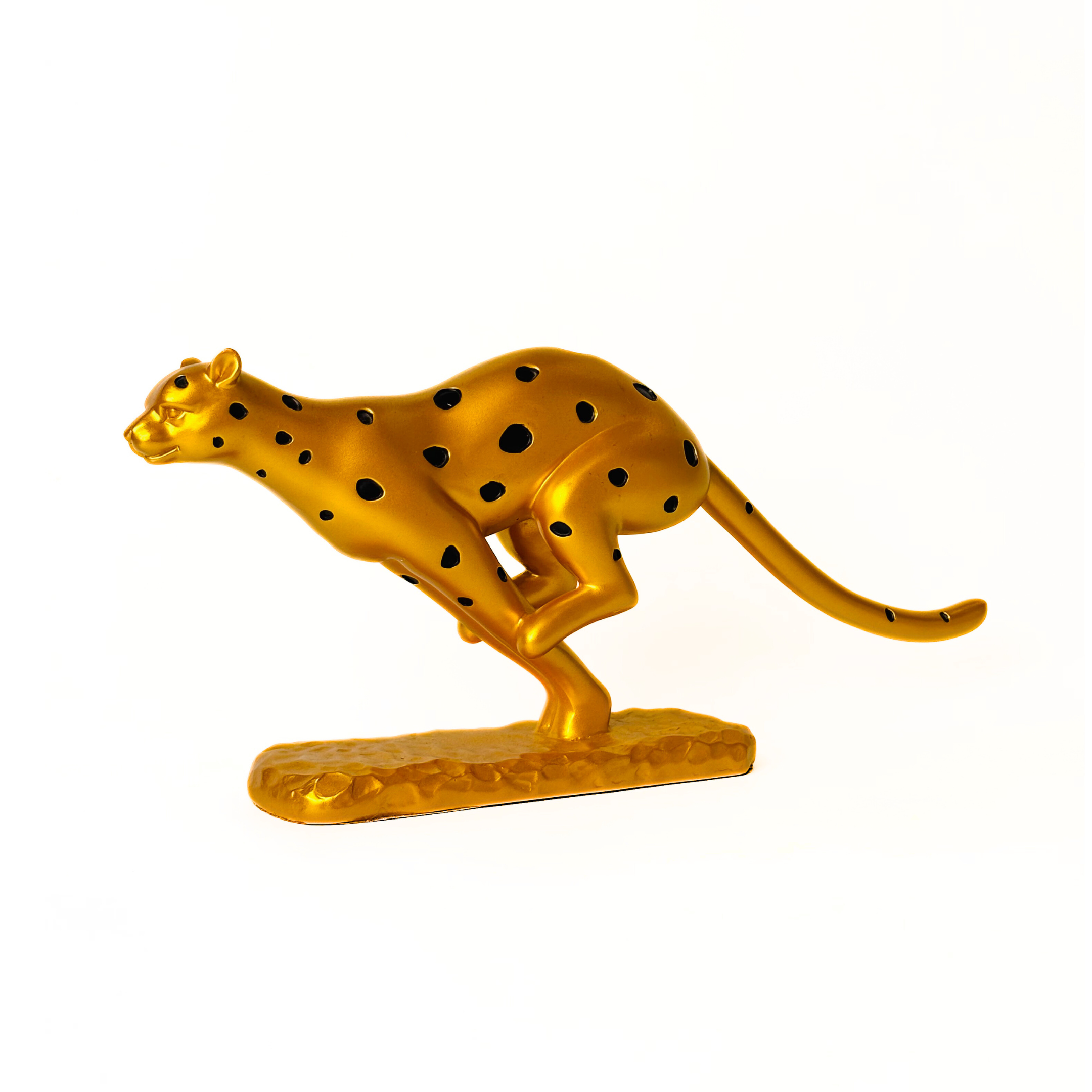 Majestic Cheetah Showpiece