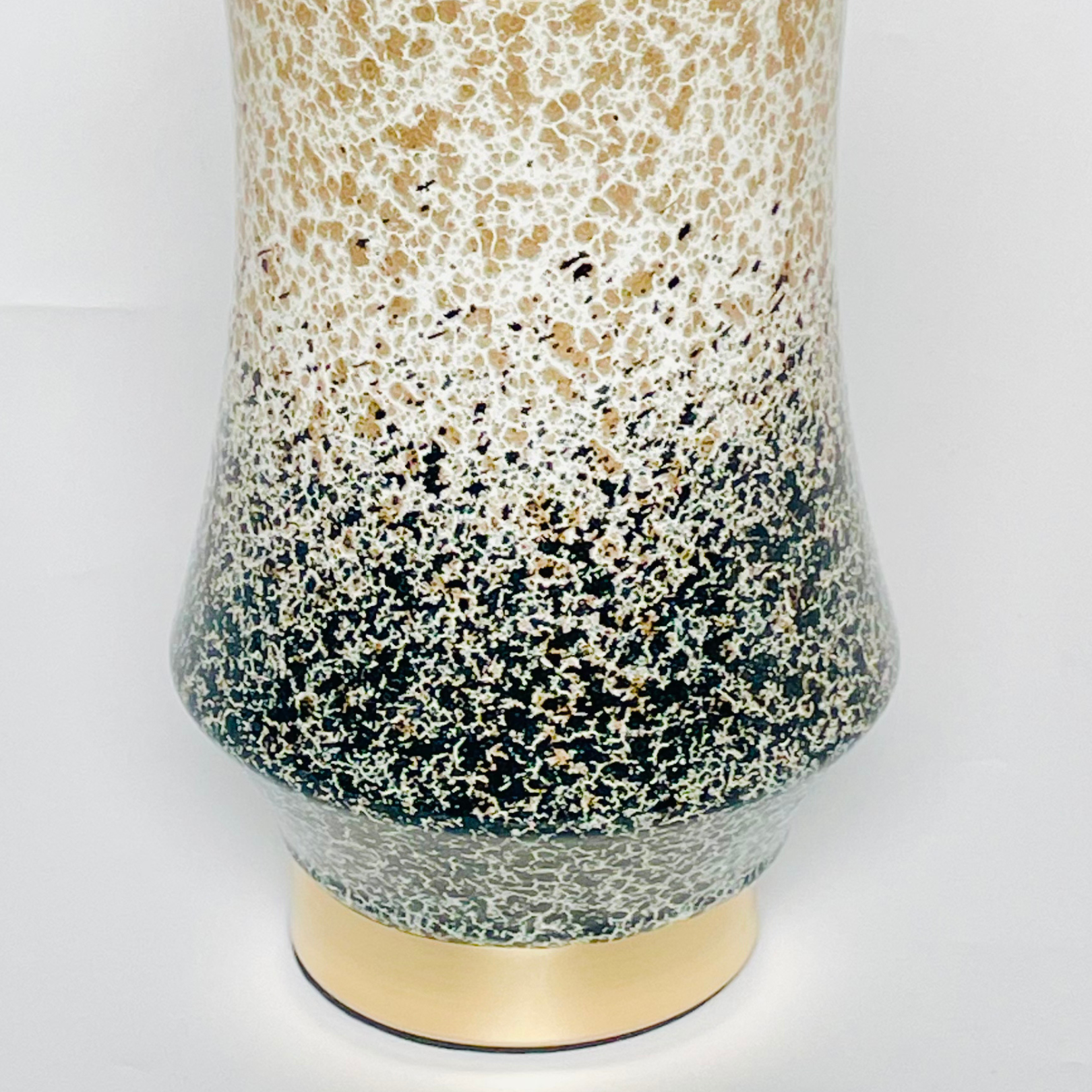 Elegant Jar Showpiece