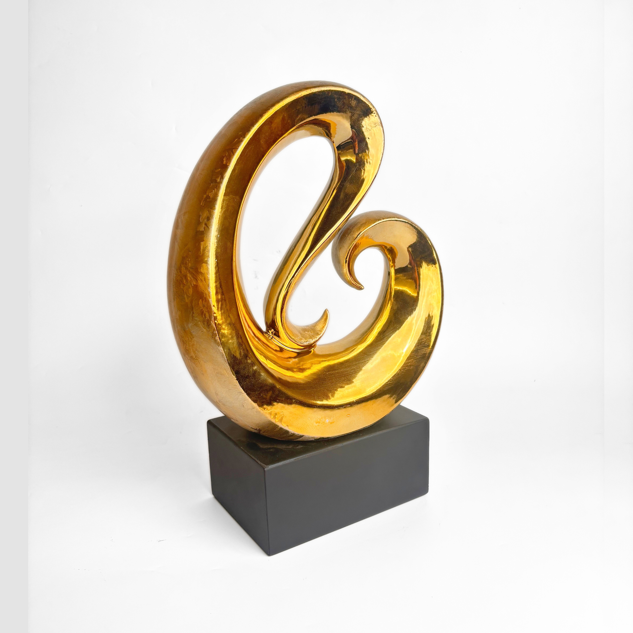 Royal Abstract Golden Showpiece