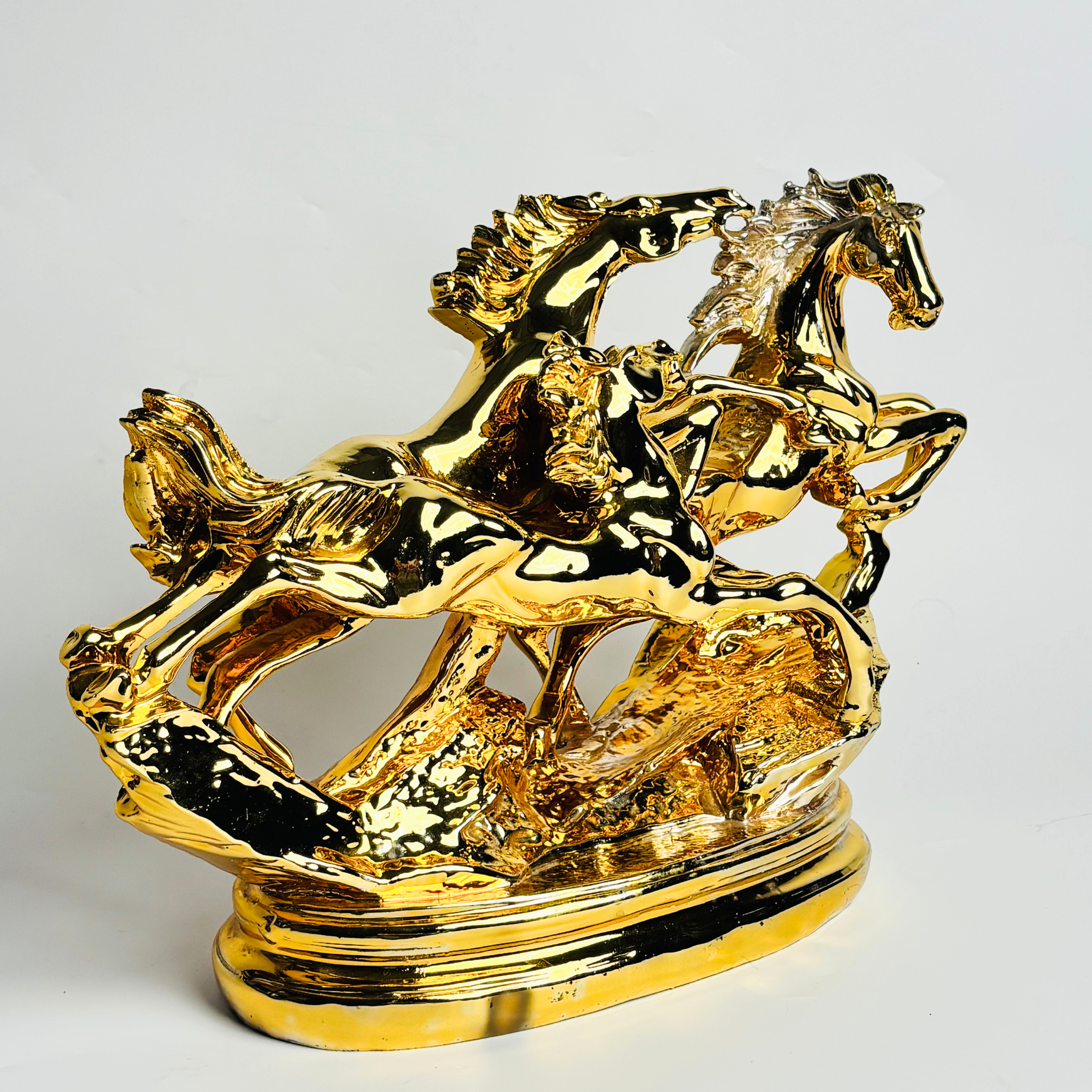 Golden 3 Horse Showpiece