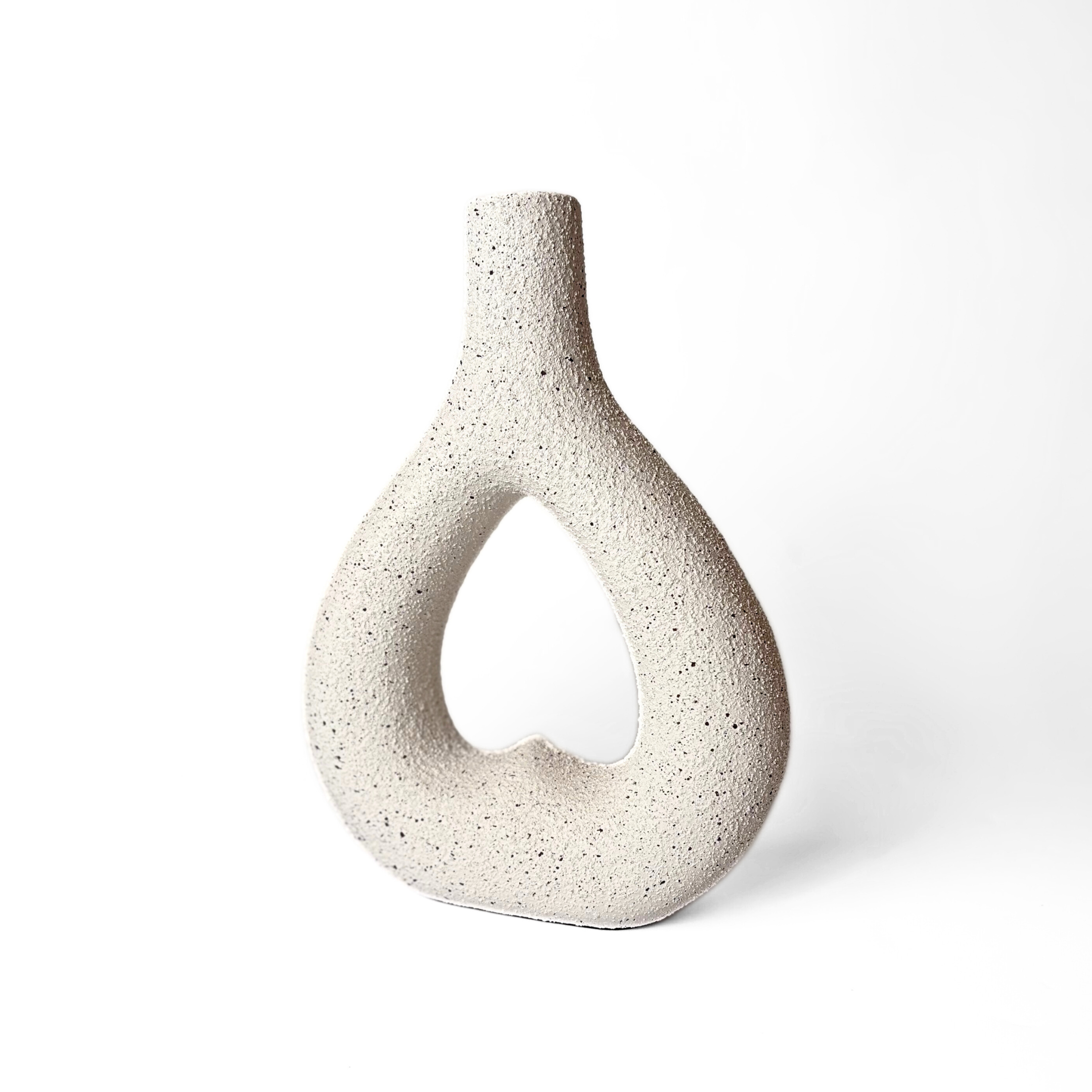 Beautiful Heart Design Vase