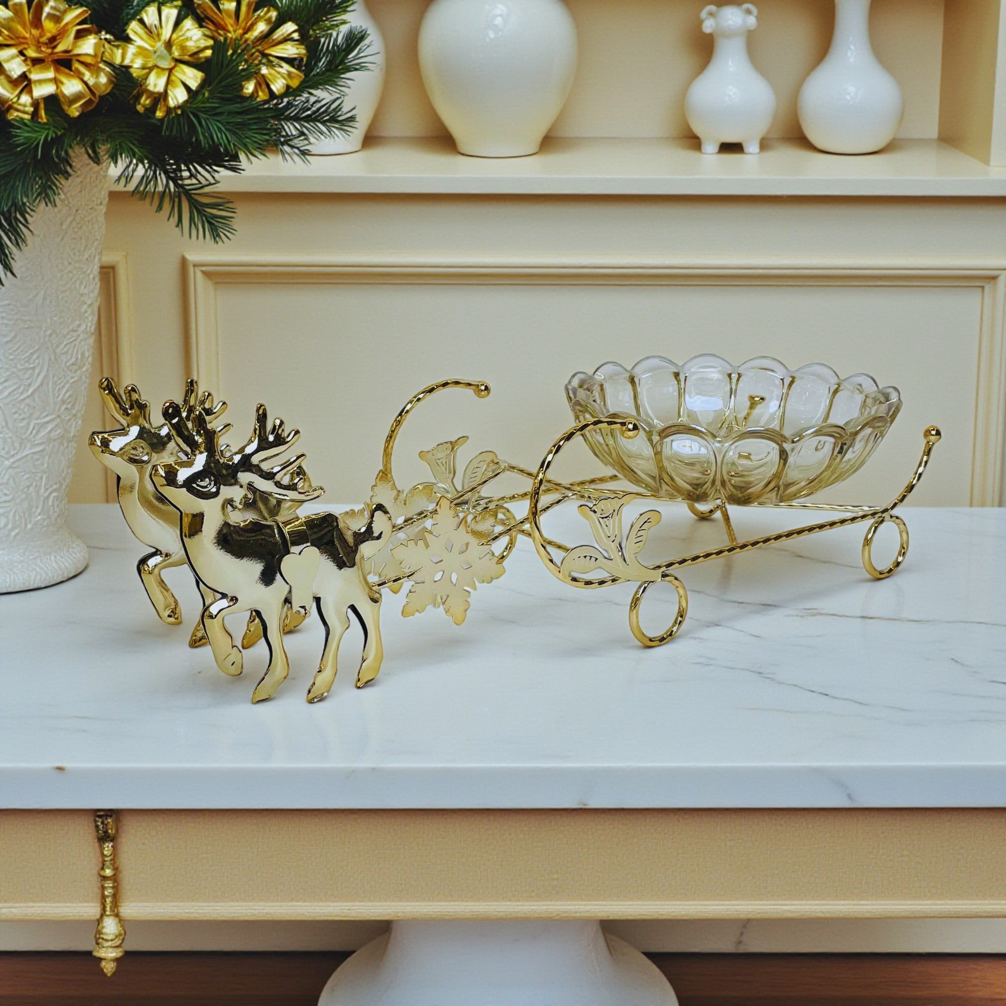 Winter Majesty – Decorative Reindeer Sleigh Bowl