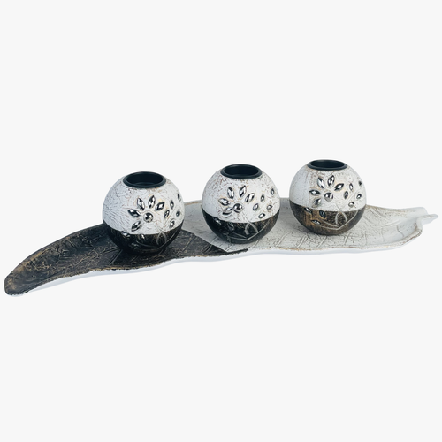 Floral Candle Holder With Leaf-Shaped Tray