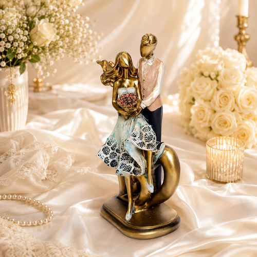 Abstract Bride & Groom Figurine