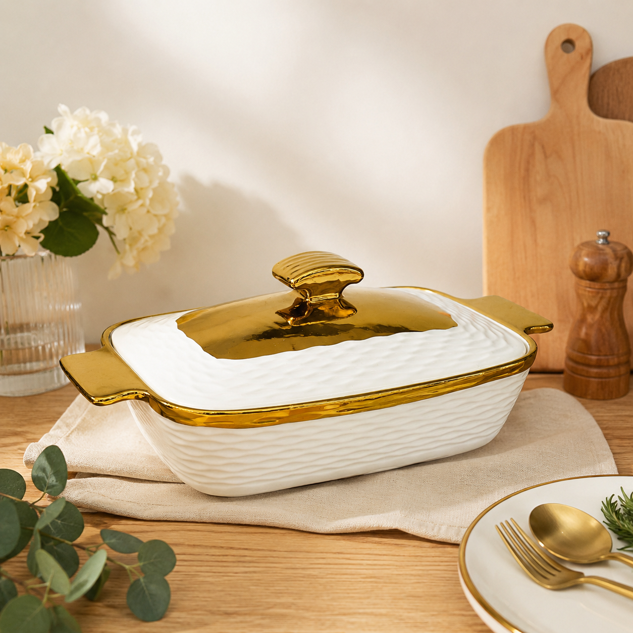 Gold-Rim Casserole Dish Bowl with Lid & Handles