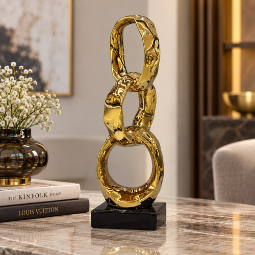 Elegant Gold Interlocking Ring Chain Sculpture