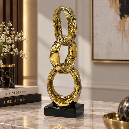 Elegant Gold Interlocking Ring Chain Sculpture