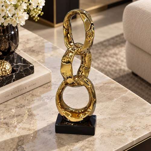 Elegant Gold Interlocking Ring Chain Sculpture