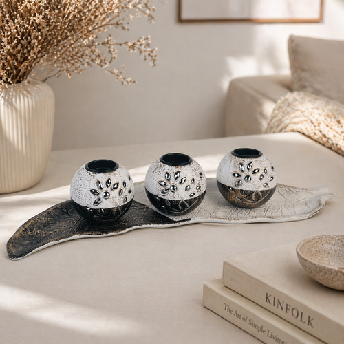 Floral Candle Holder With Leaf-Shaped Tray