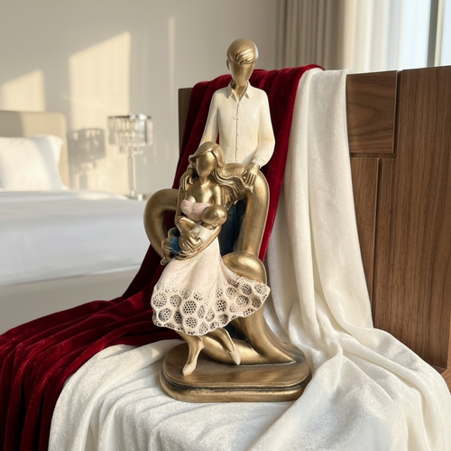 Deluxe Parent & Baby Figurine