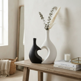 Black and White Interlocking Heart Vase Set