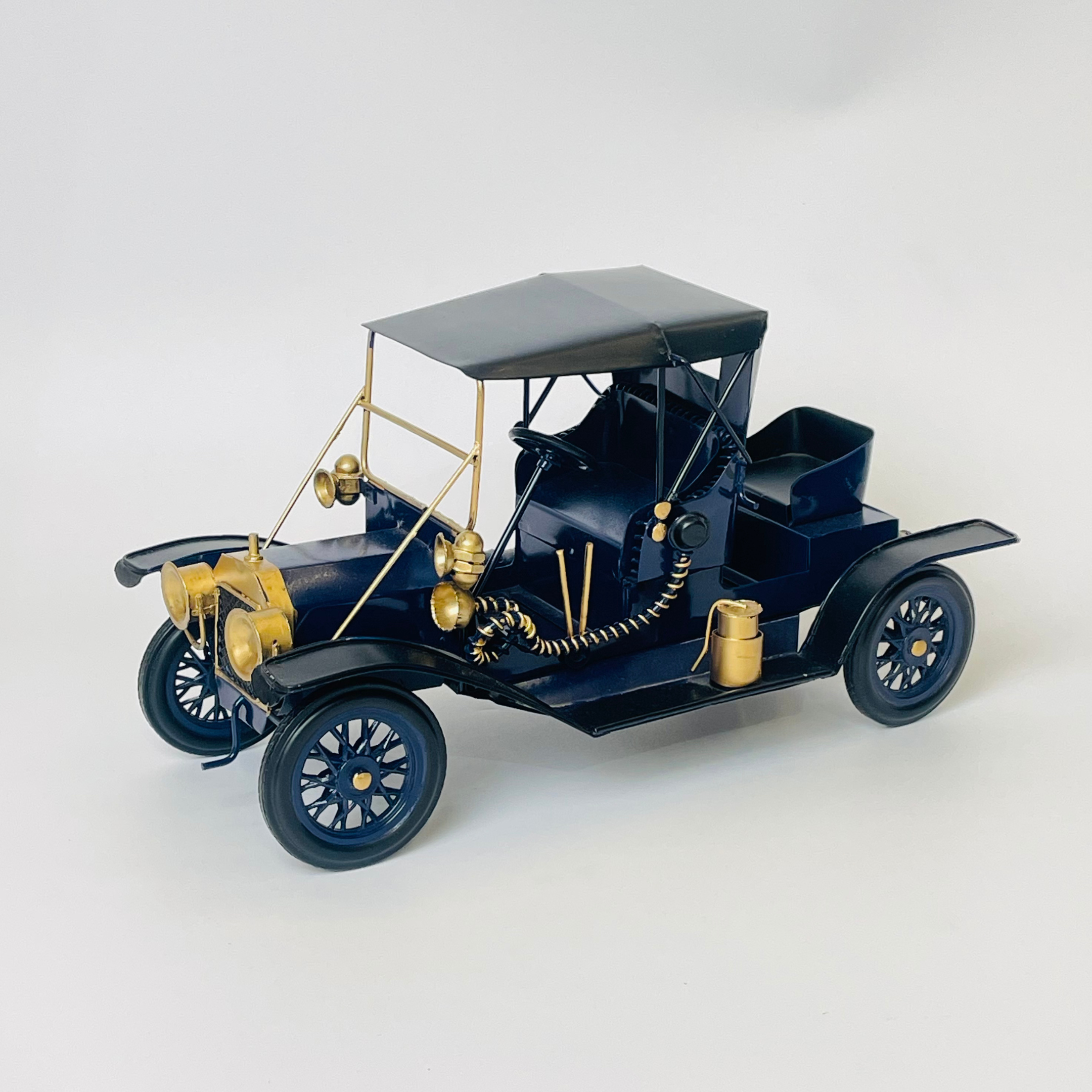 Vintage Elegance Car Showpiece