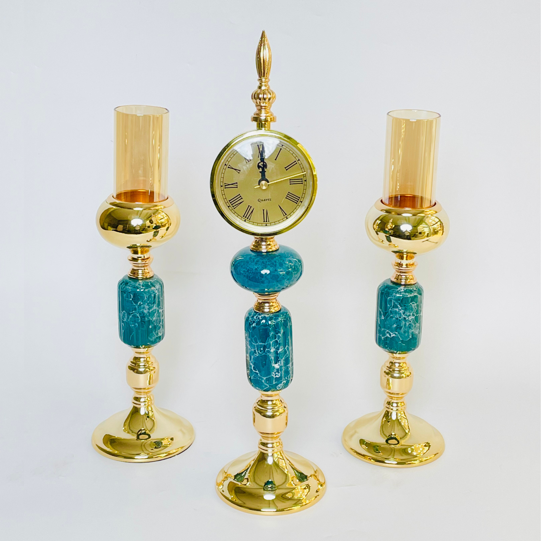 Opulent Crystal Shine Candle Holder With Clock - 3Pcs Set
