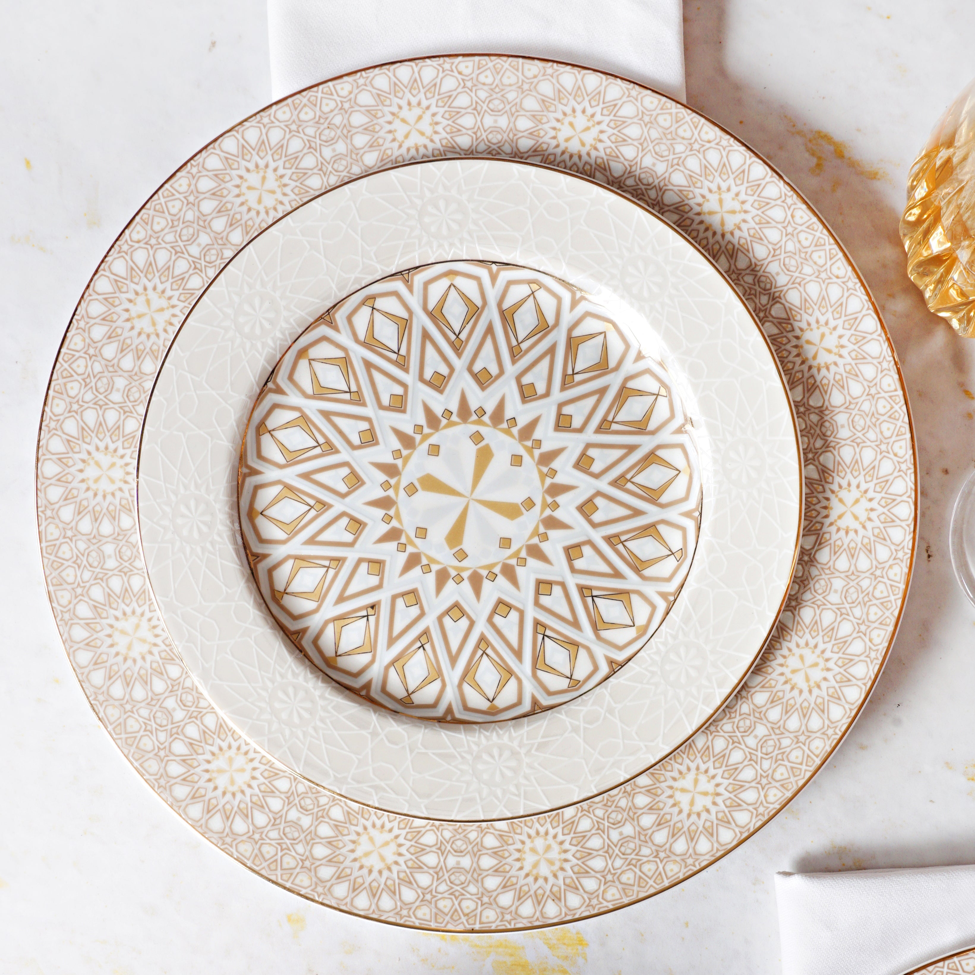 Golden Dream 33pc Dinner Set