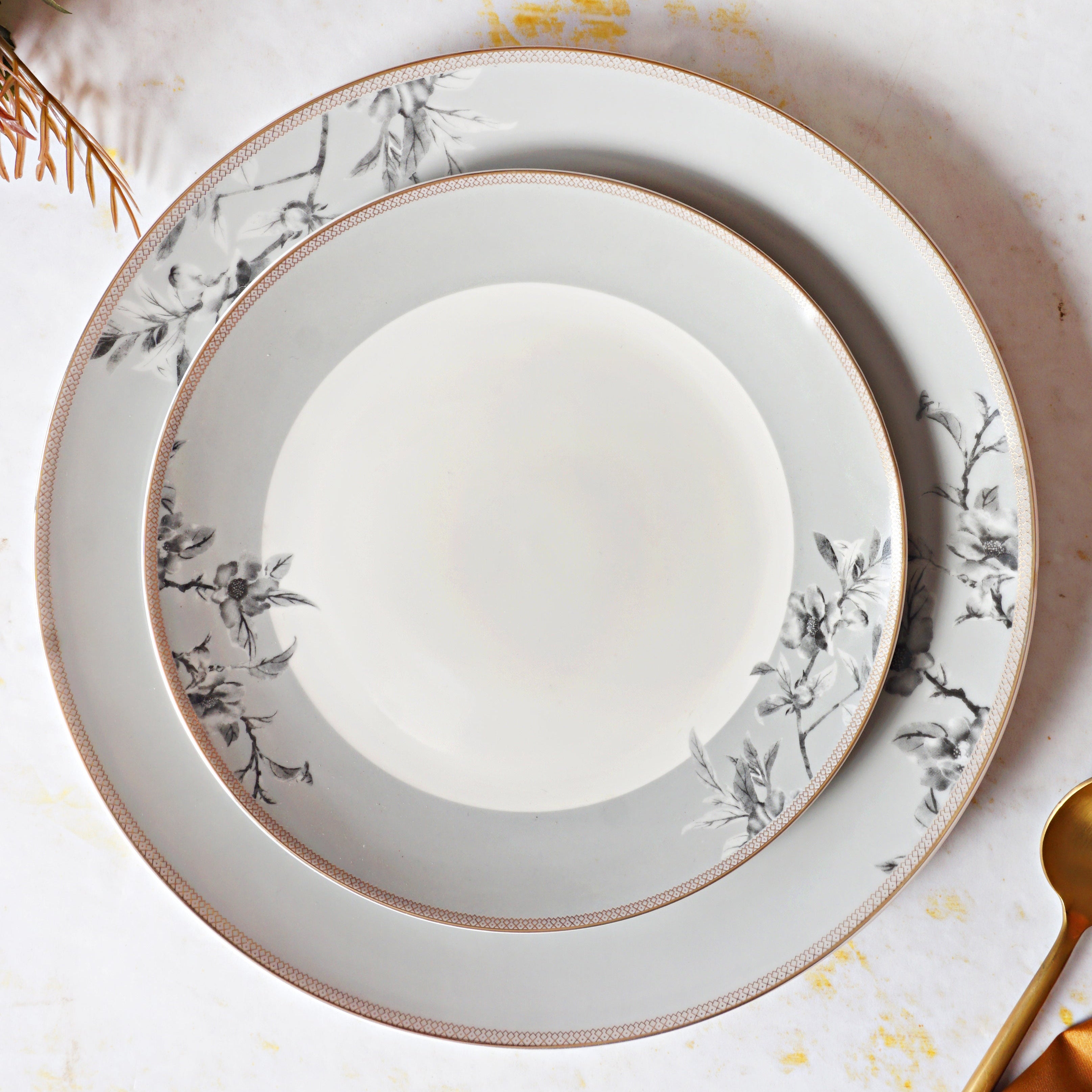Ethereal Blassom 39pc Dinner Set