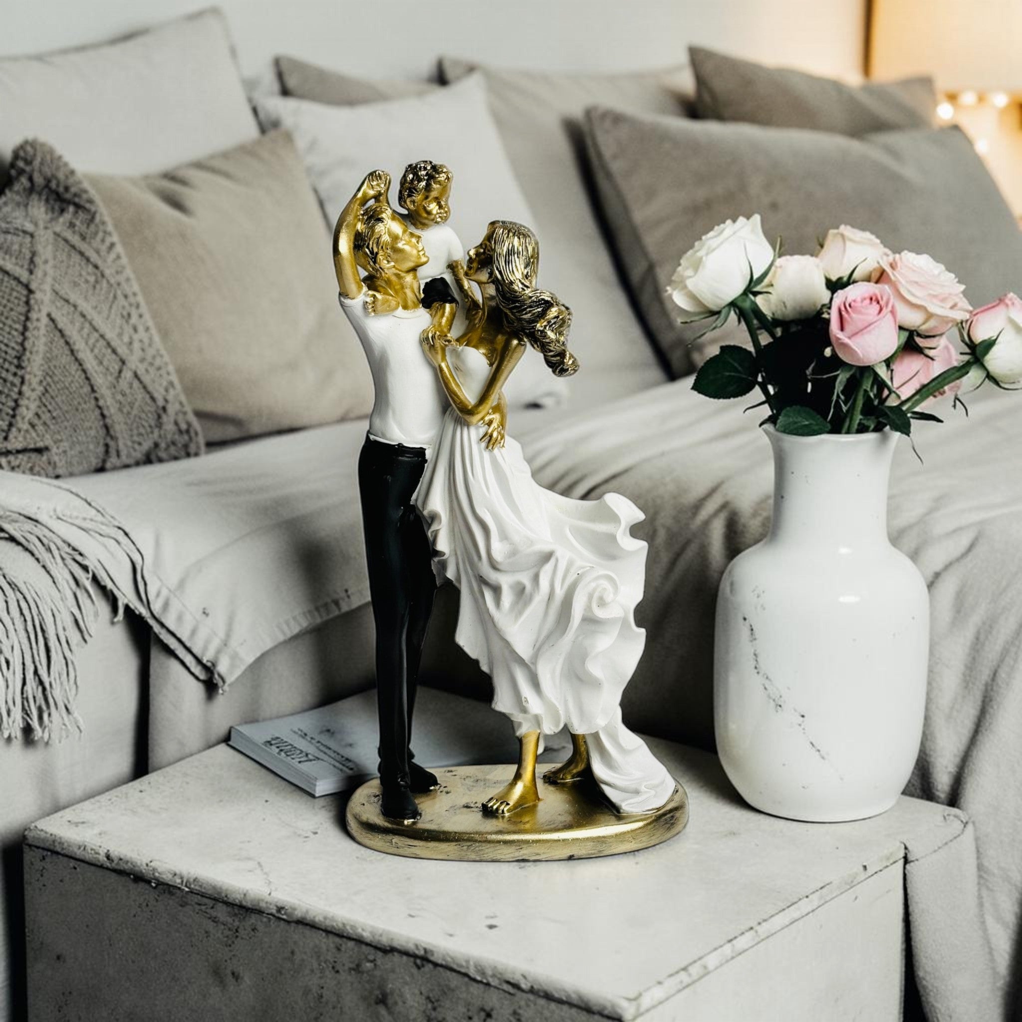 Couple Elegance Decor Showpiece